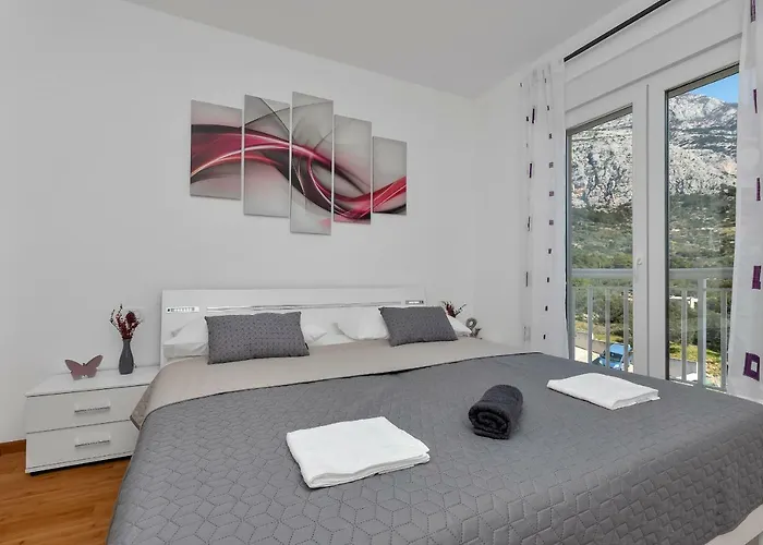 Apartment Silver