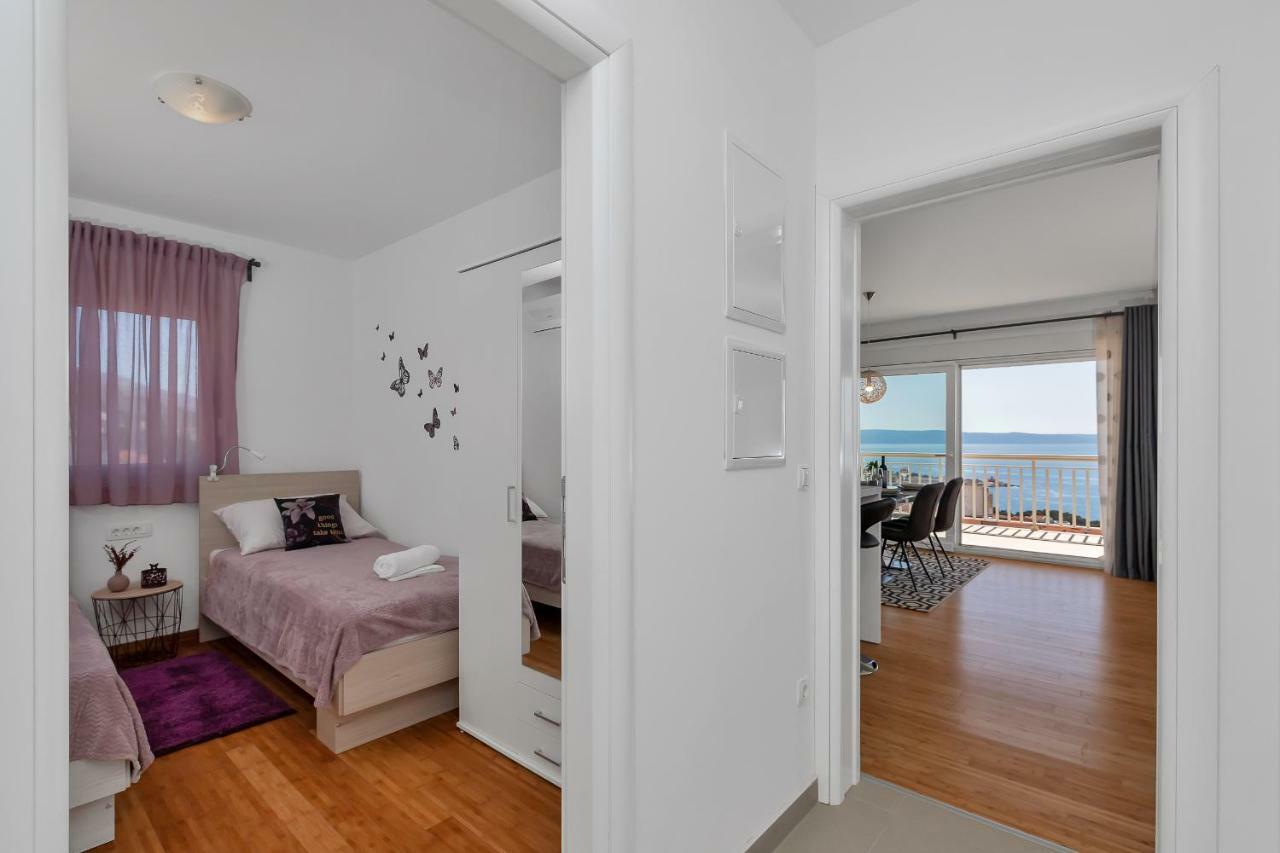 Silver Apartment *